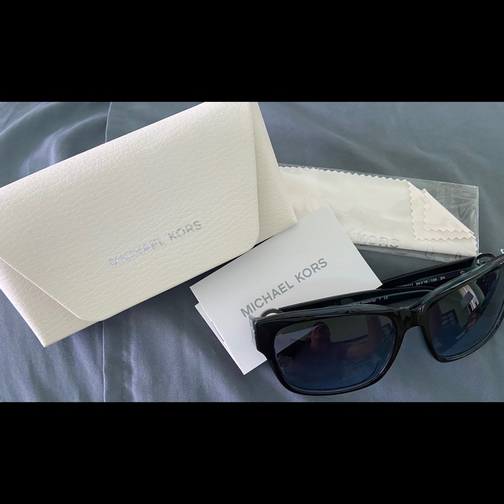 Michael Kors MK6003 Salzburg Sunglasses Case/Cloth